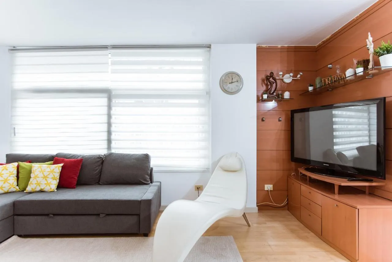 Two Bedroom Townhouse Within 10Min Walk From Beach Barcelona
