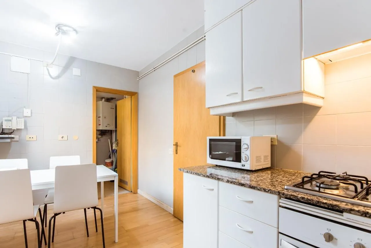 Two Bedroom Townhouse Within 10Min Walk From Beach Barcelona